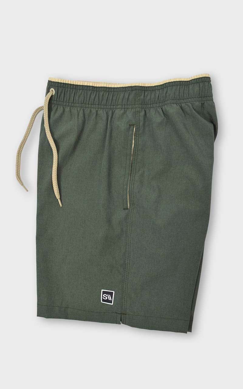 Short Praia Verde Musgo