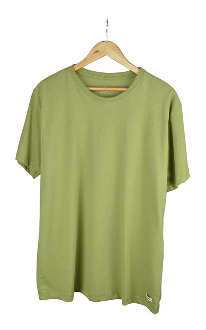 Camiseta premium basica verde oliva