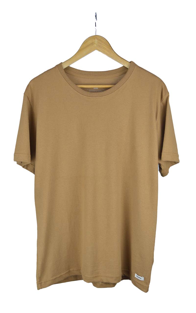 Camiseta premium basica marrom