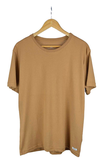 Camiseta premium basica marrom